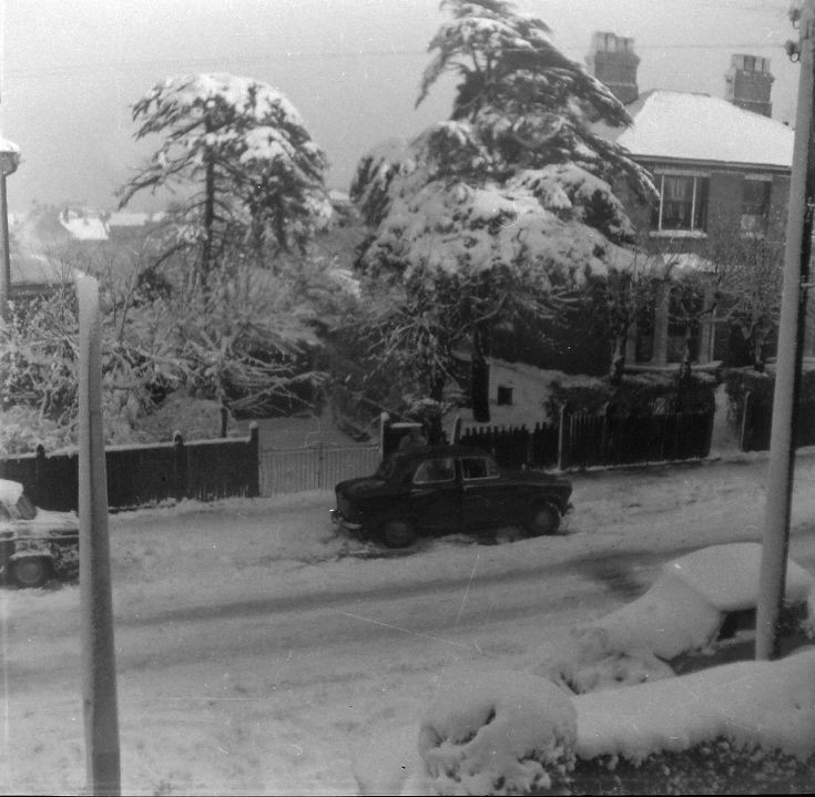 Friern and Finchley Photo Archive Beaconsfield Road, N11