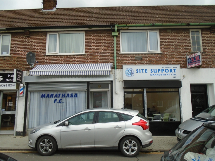 Oakleigh Road North, N20