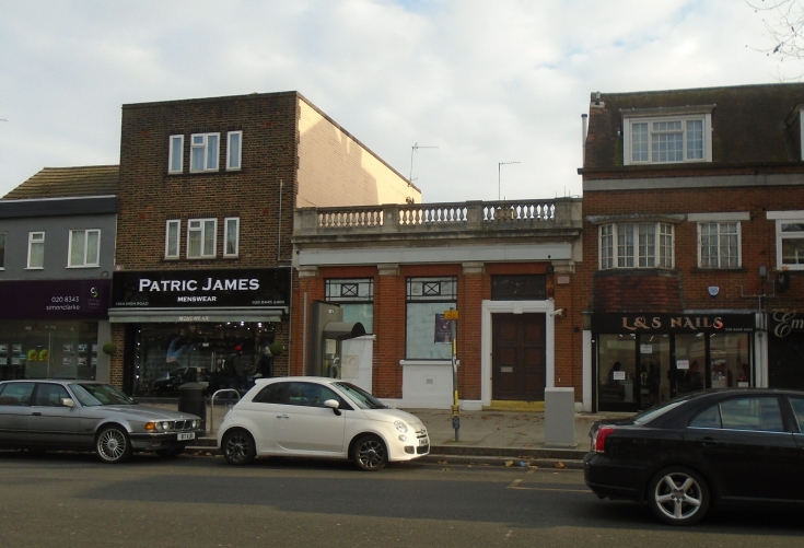 High Road, Whetstone