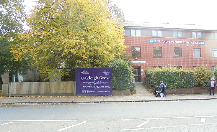 Oakleigh Road Northg ,N20