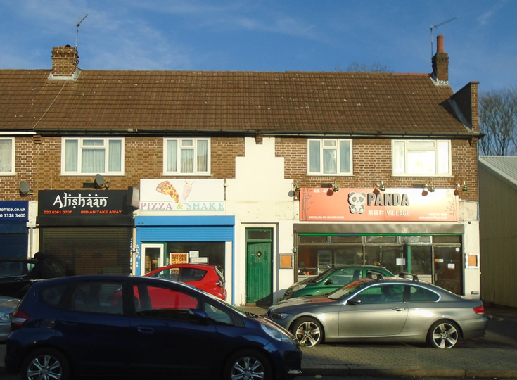 Oakleigh Road North, N20