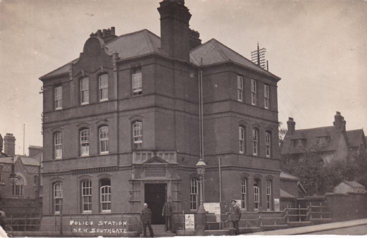 High Road, N11