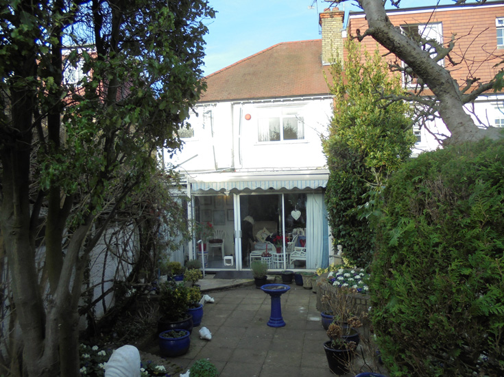 Ravensdale Avenue, N12