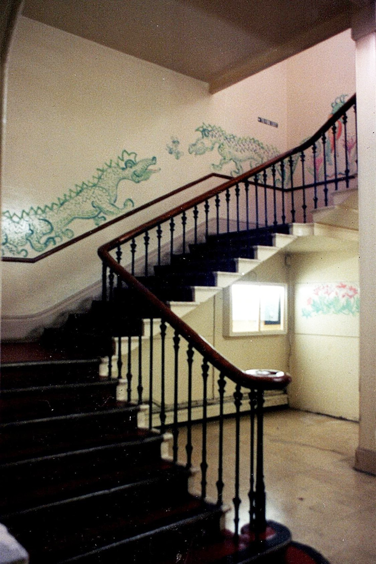 Oakleigh Park North, N20