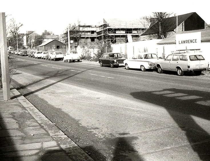 Station Road, N11