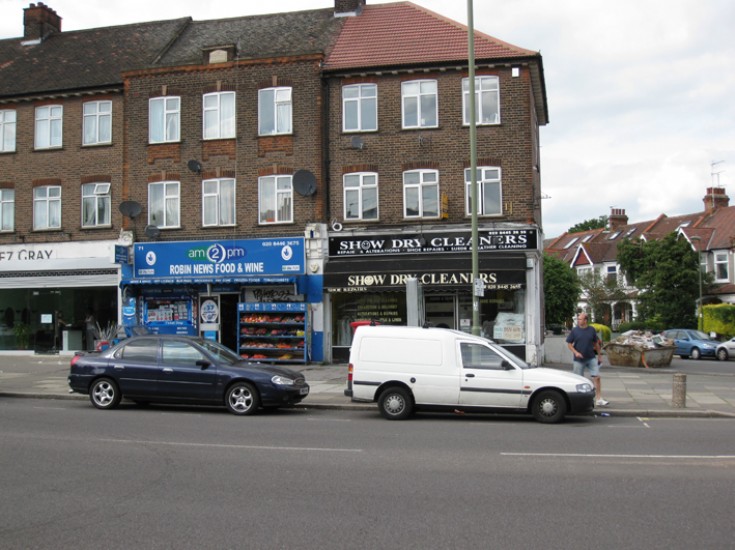Woodhouse Road, N12