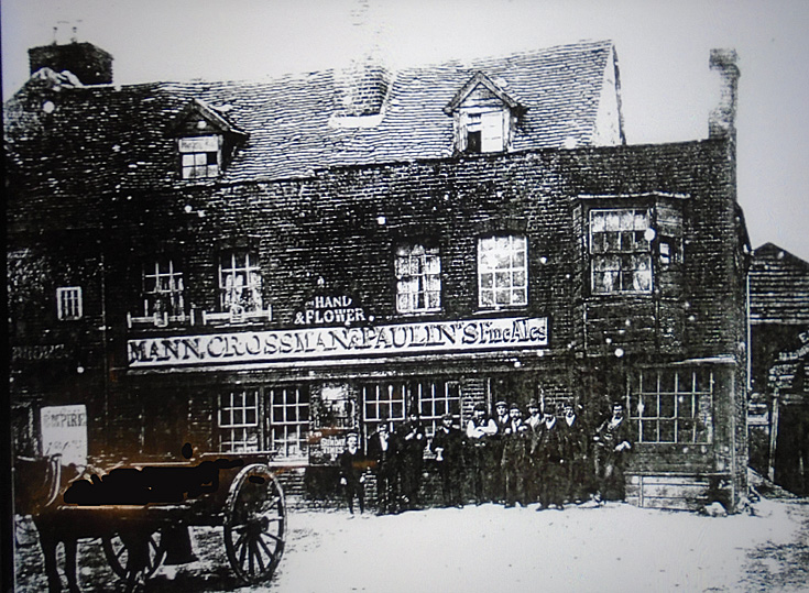 The Hand & Flower, 1250 High Road, N20