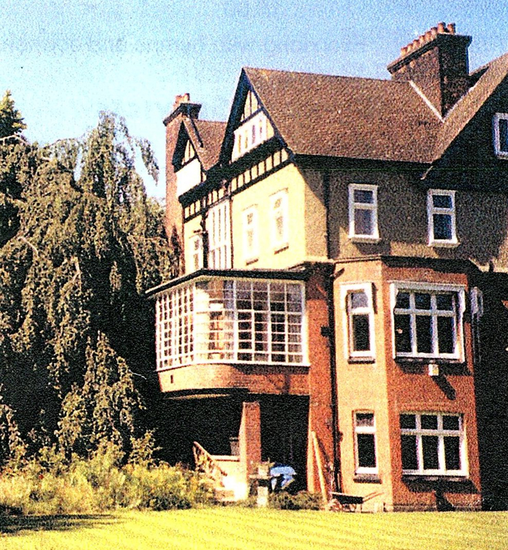Oakleigh Park South, N20