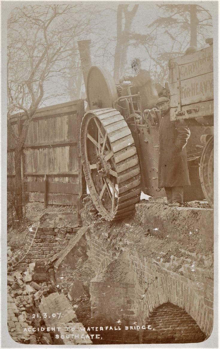 Waterfall Lane, N11