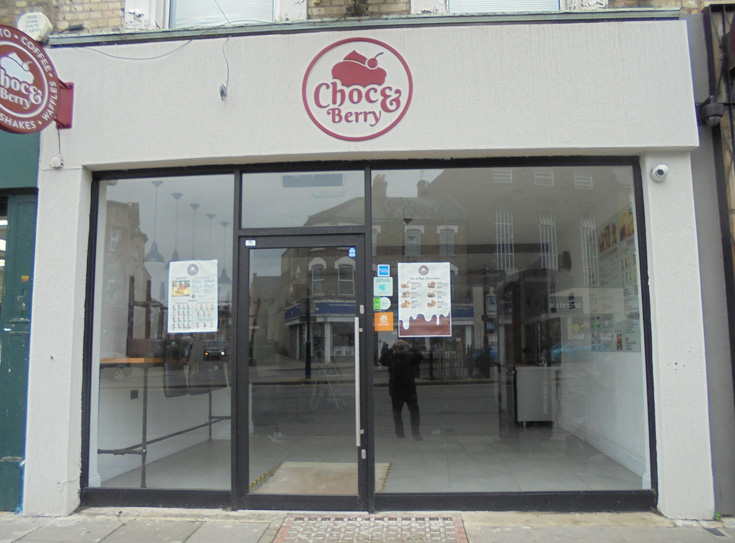 High Road, North Finchley