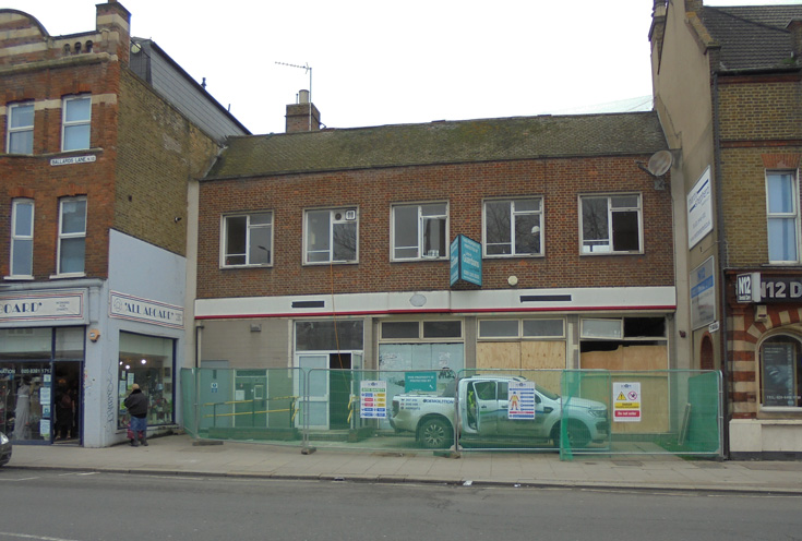 High Road, North Finchley