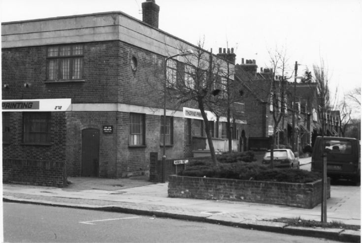 Friern Barnet Lane, N20