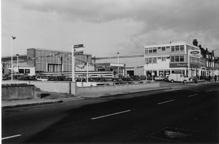 Ballards Lane, N12