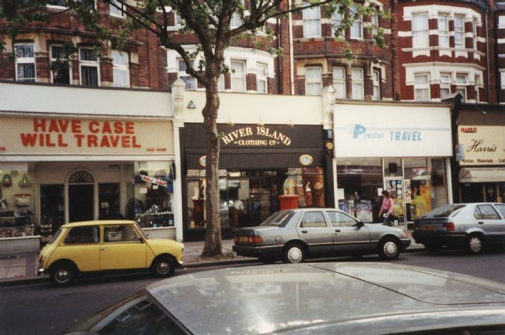 High Road, North Finchley