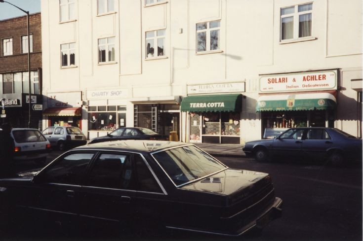 High Road, North Finchley