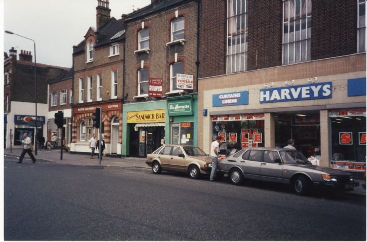High Road, North Finchley
