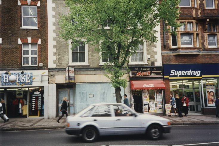 High Road, North Finchley