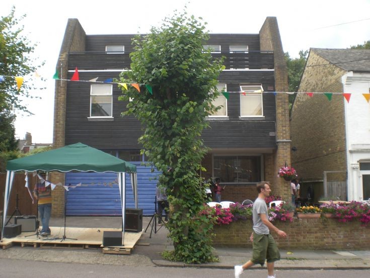 Parkhurst Road, N11