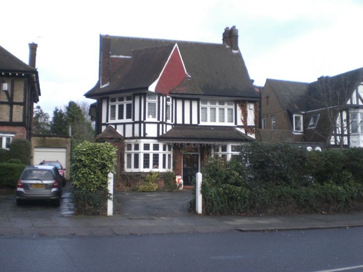 Friern Barnet Lane, N20
