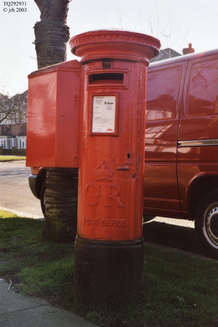 Post box 