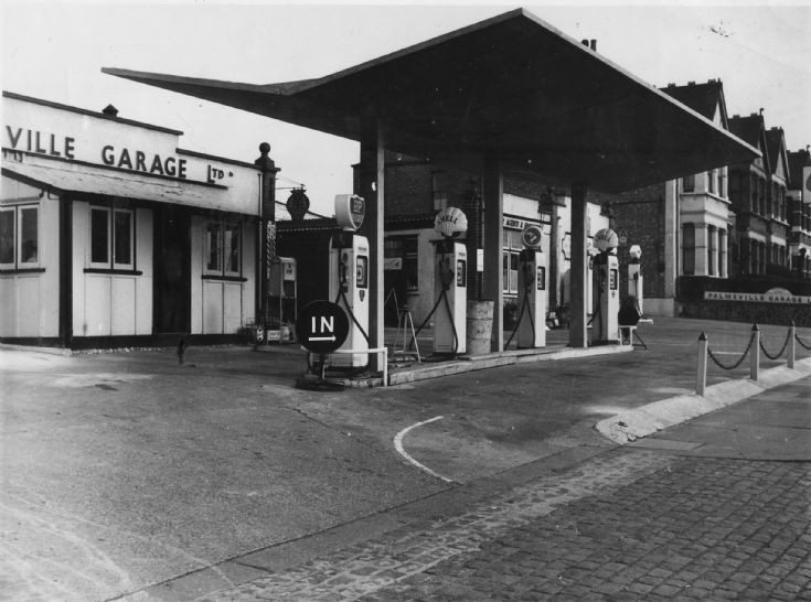 Palmsville Garage, Colney Hatch Lane
