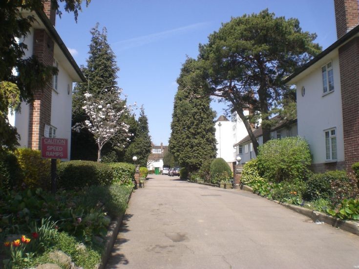 Okehampton Close, N12