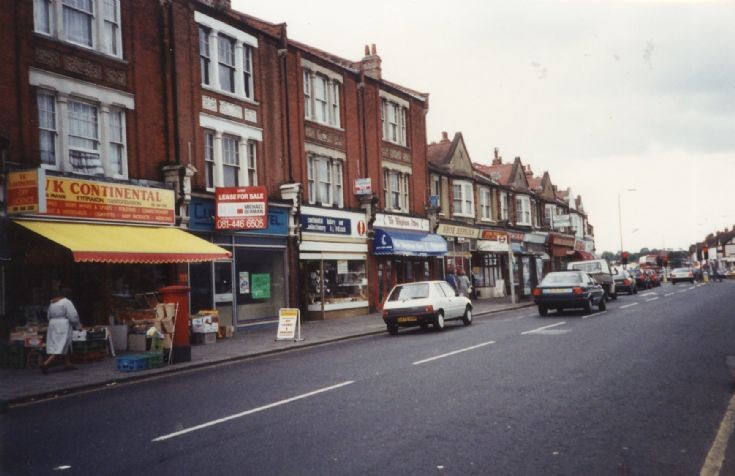 Friern Barnet Road, N11