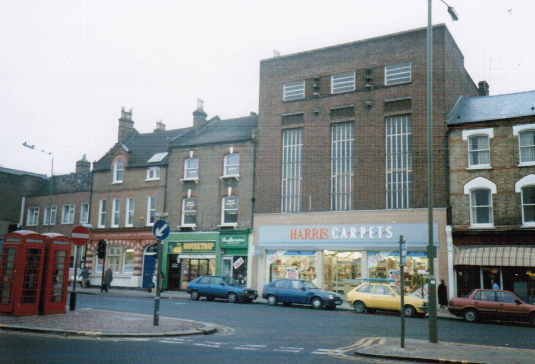 High Road, North Finchley