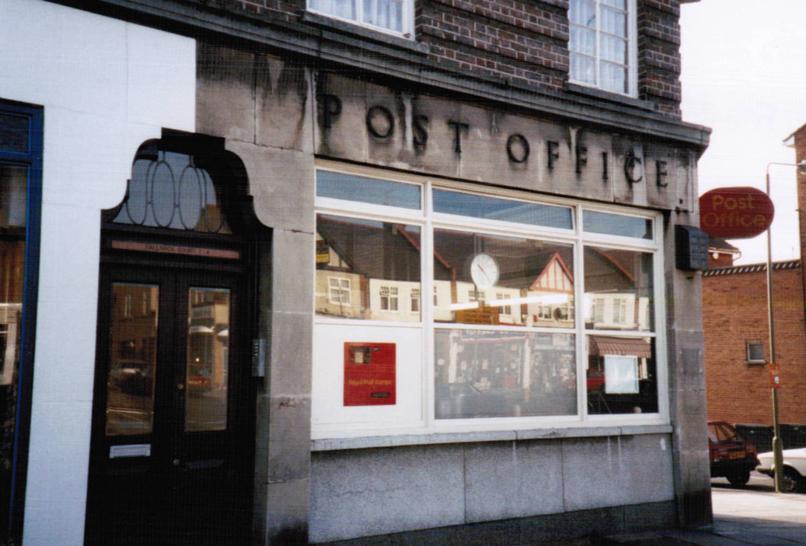 Woodhouse Road, N12