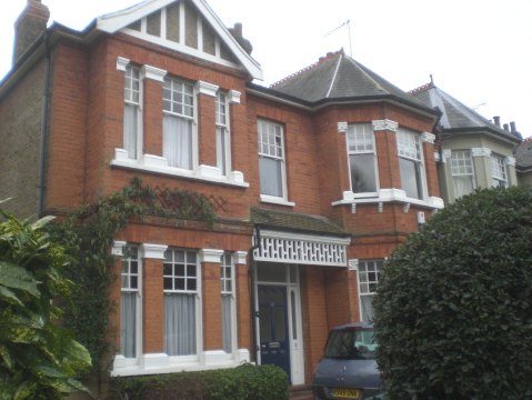 Torrington Park, N12