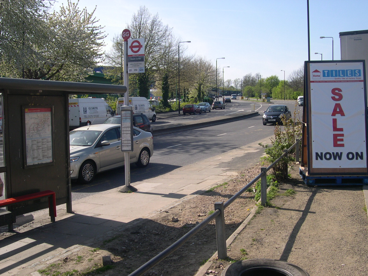 Station Road, N11