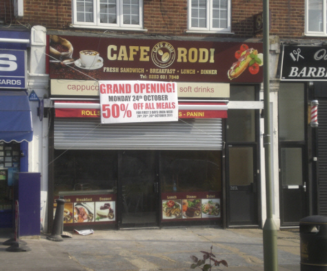Oakleigh Road North, N20