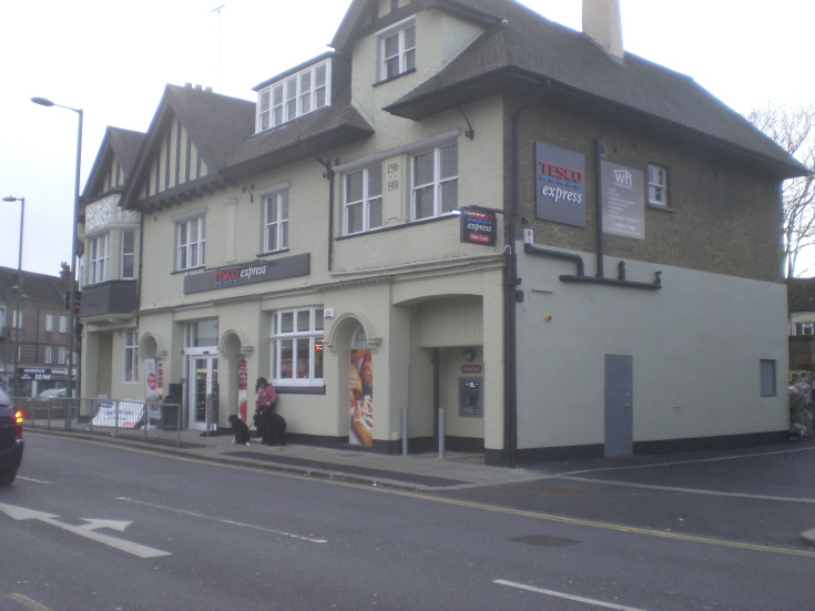 Friern Barnet Lane, N11