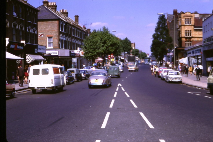 High Road, North Finchley