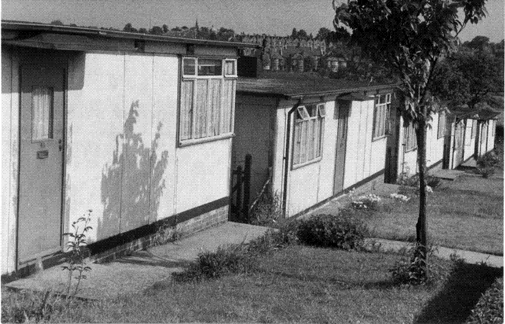 East Road, N11