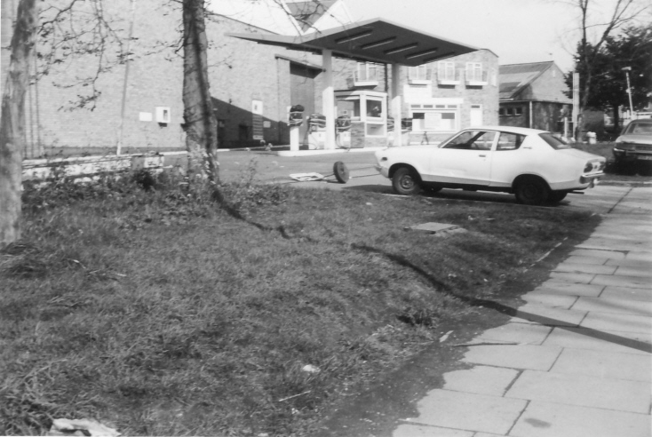 Robert Deards, Colney Hatch Lane
