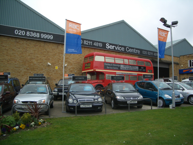 Friern Photo Archive Finchley & Totteridge Cars, Colney Hatch Lane