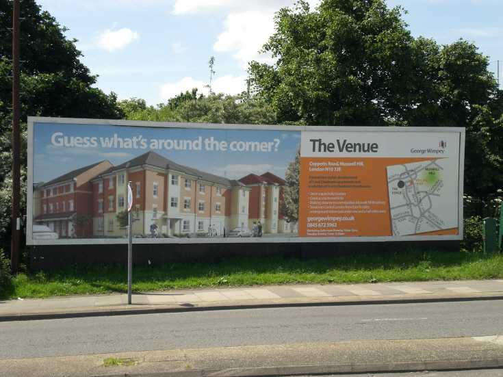Coppetts Road, N10