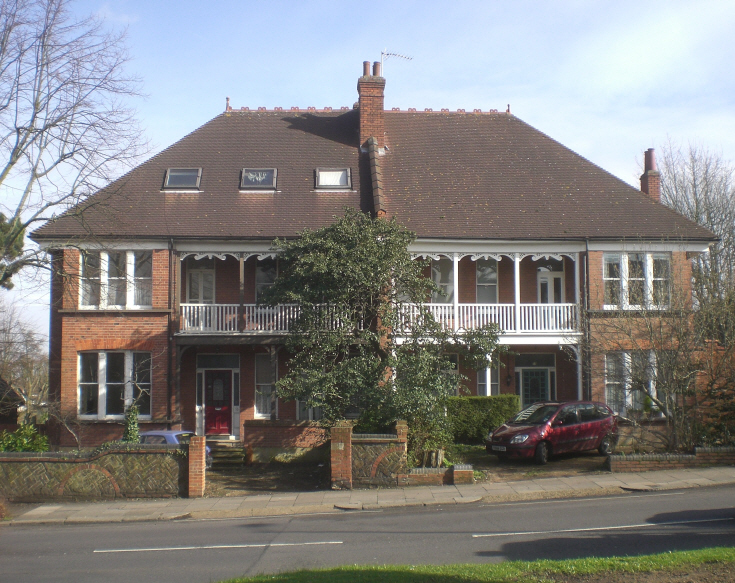 Friern Barnet Lane, N20