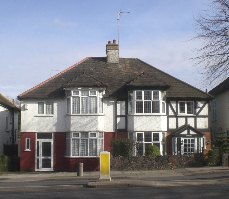 Friern Barnet Lane, N20