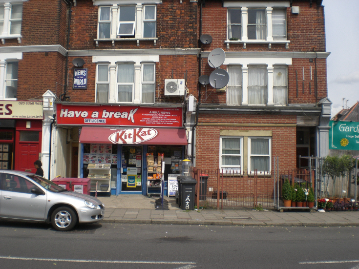 Friern Barnet Road, N11