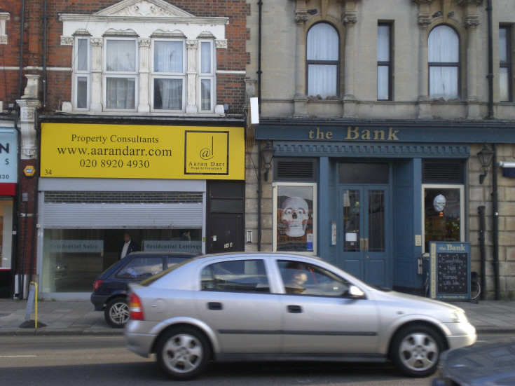 Friern Barnet Road, N11