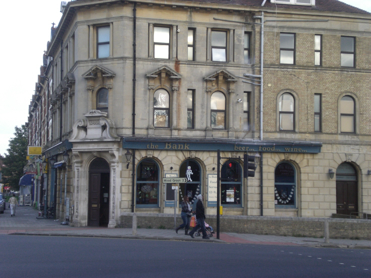 Friern Barnet Road, N11