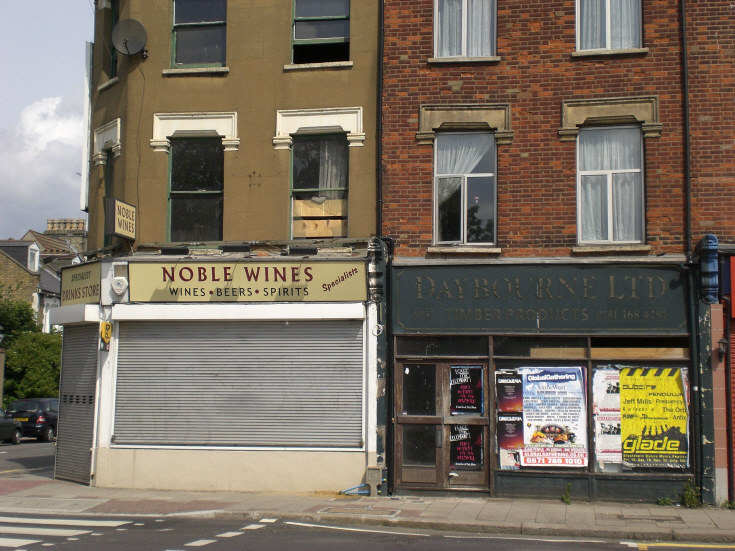 Friern Barnet Road, N11