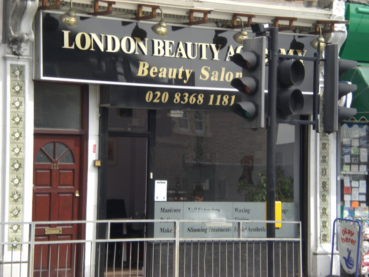 Friern Barnet Road, N11