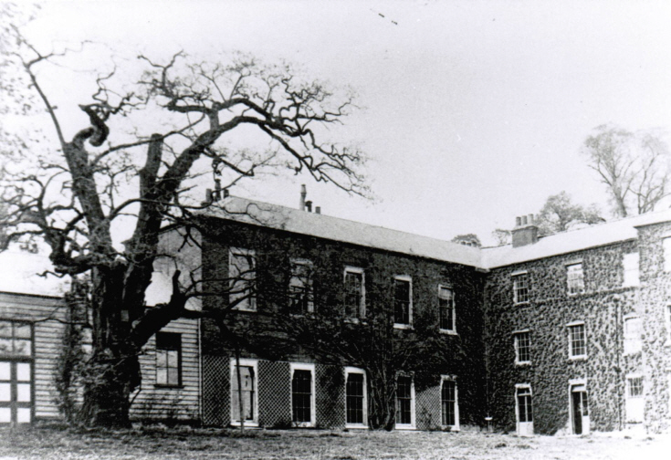 Halliwick Manor