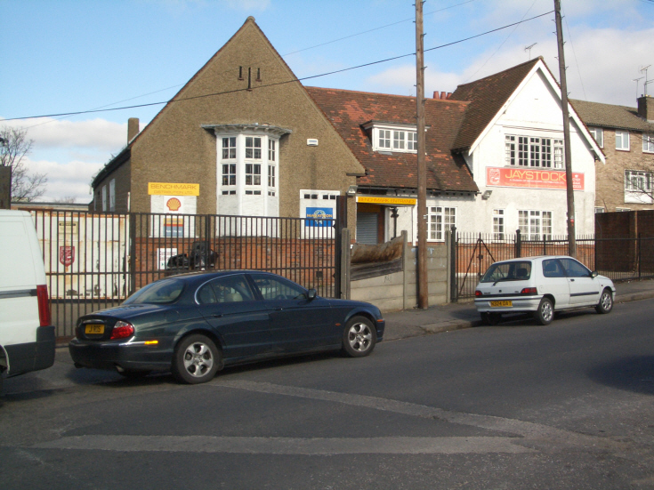Hampden Road, N10