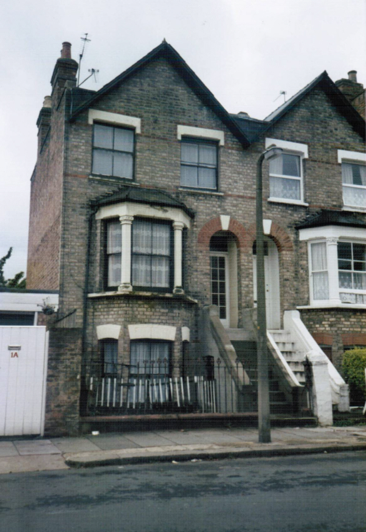 Holly Park Road, N11