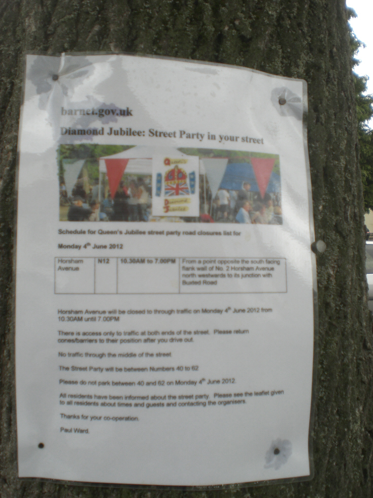 Horsham Avenue, N12