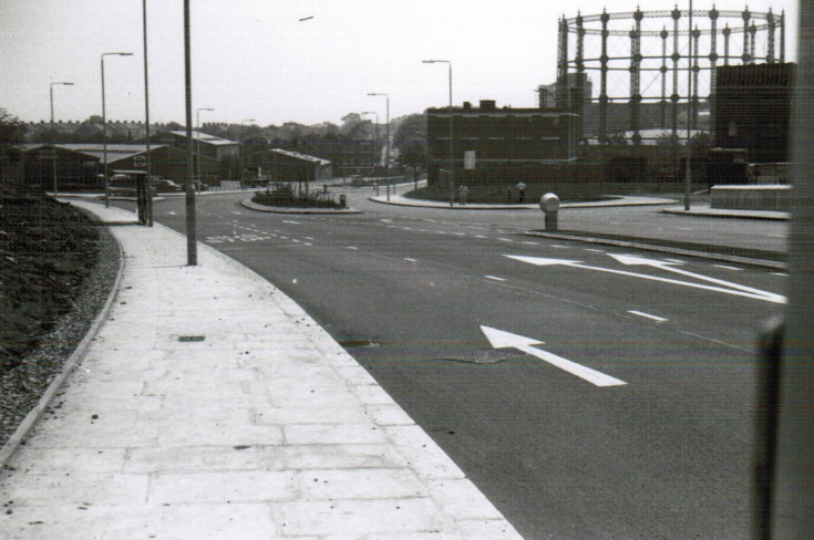 Station Road, N11